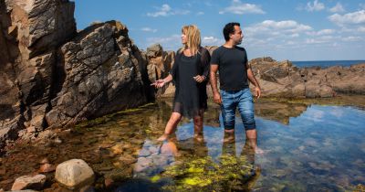 Özz Nûjen & SaraClaes Schmidt